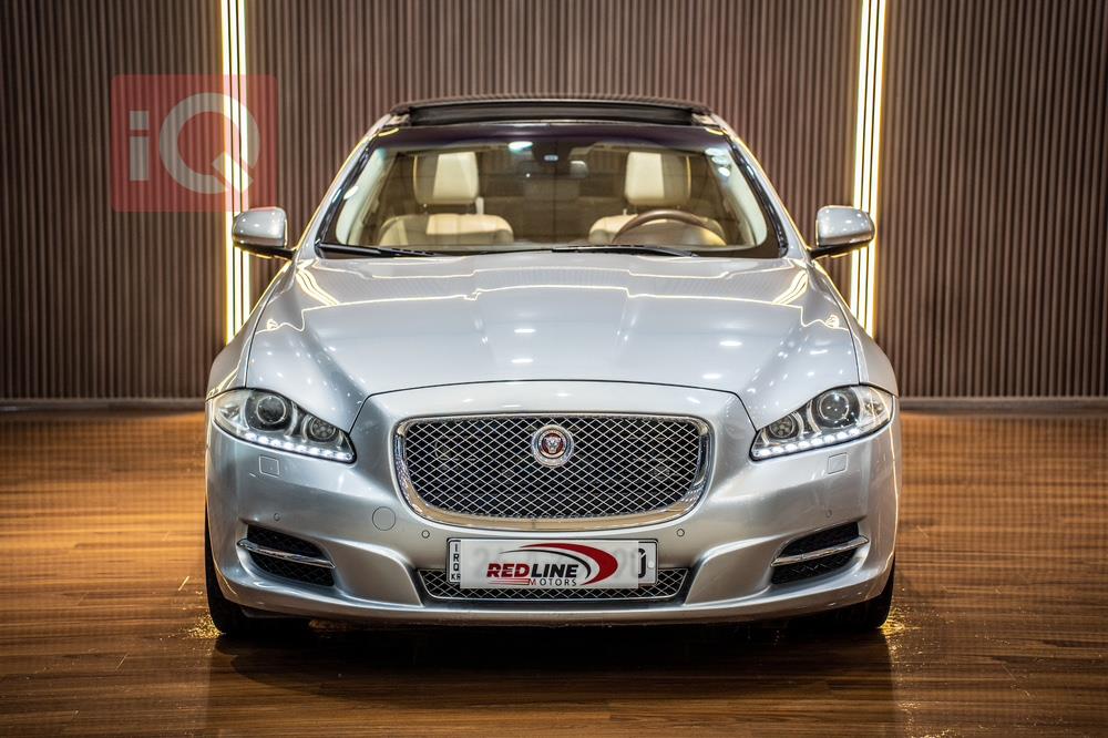 جاكوار XJ